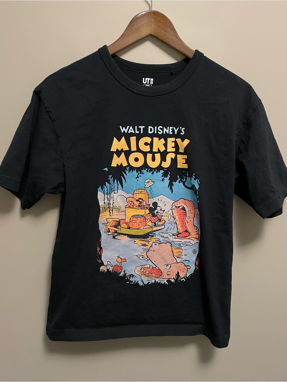 Disney Mickey Mouse Uniqlo Black Graphic Tee  Women’s XS